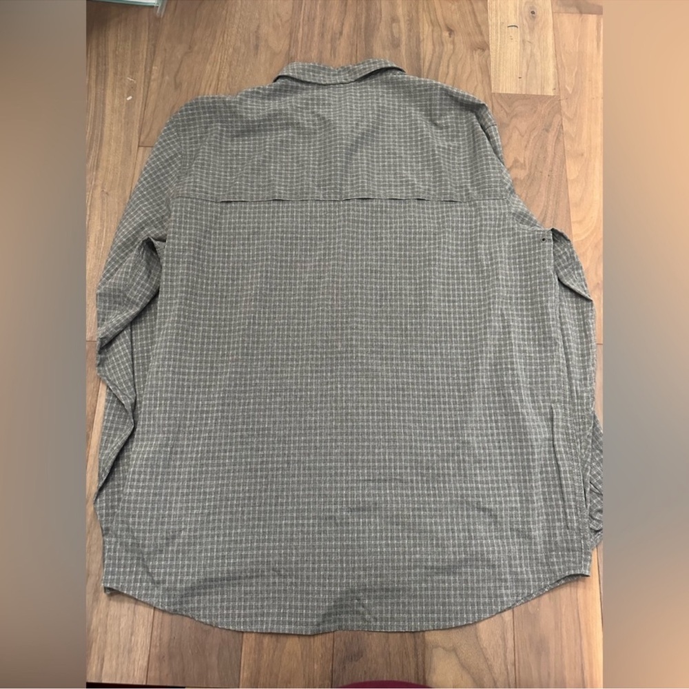 Prana Men's Gray Plaid Button Down Shirt - Picture 5 of 7